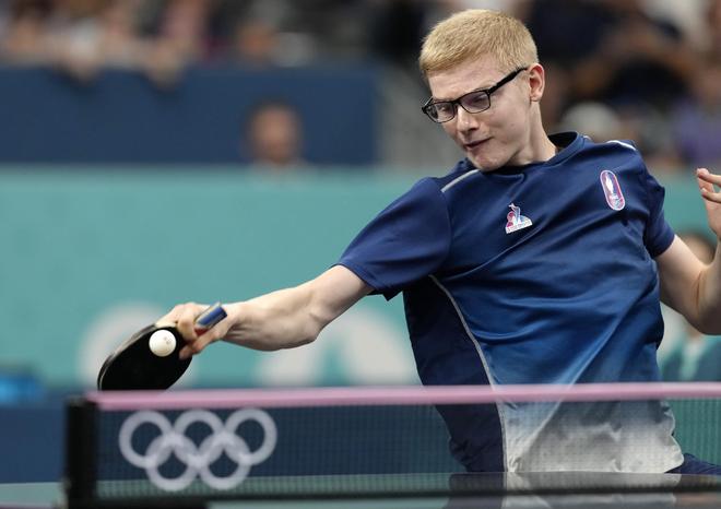 巨大空缺 巨大空缺