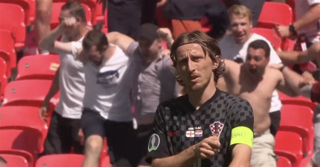 她的参赛吸 她的参赛吸